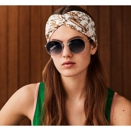 Bally представили коллекцию очков, выпущенную с Marcolin Group